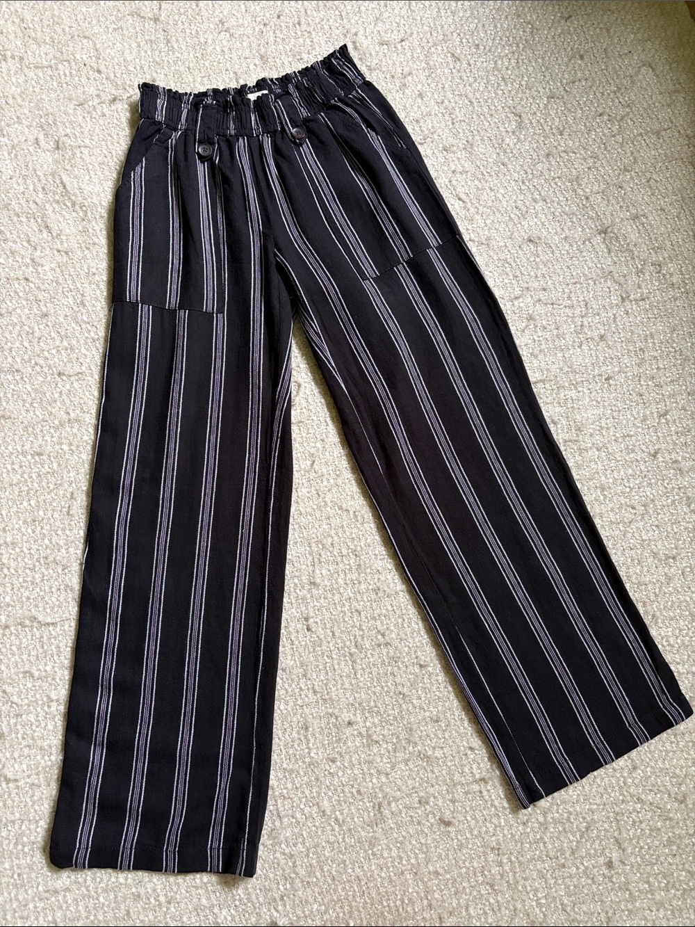 🖤 NWOT SO WOMENS SIZE XS BLACK AND WHITE STRIPED LINEN WIDE LEG PANTS